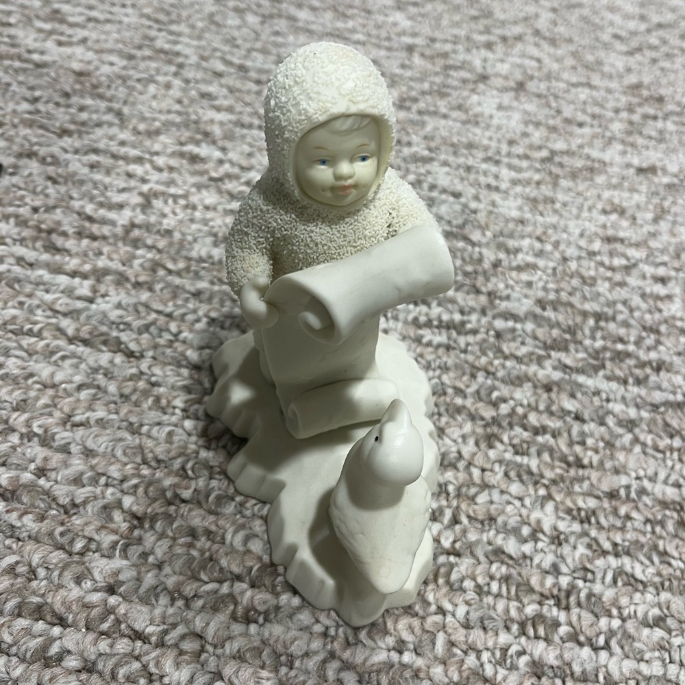 Winter Tales Snowbabies like new condition - Picture 2 of 4